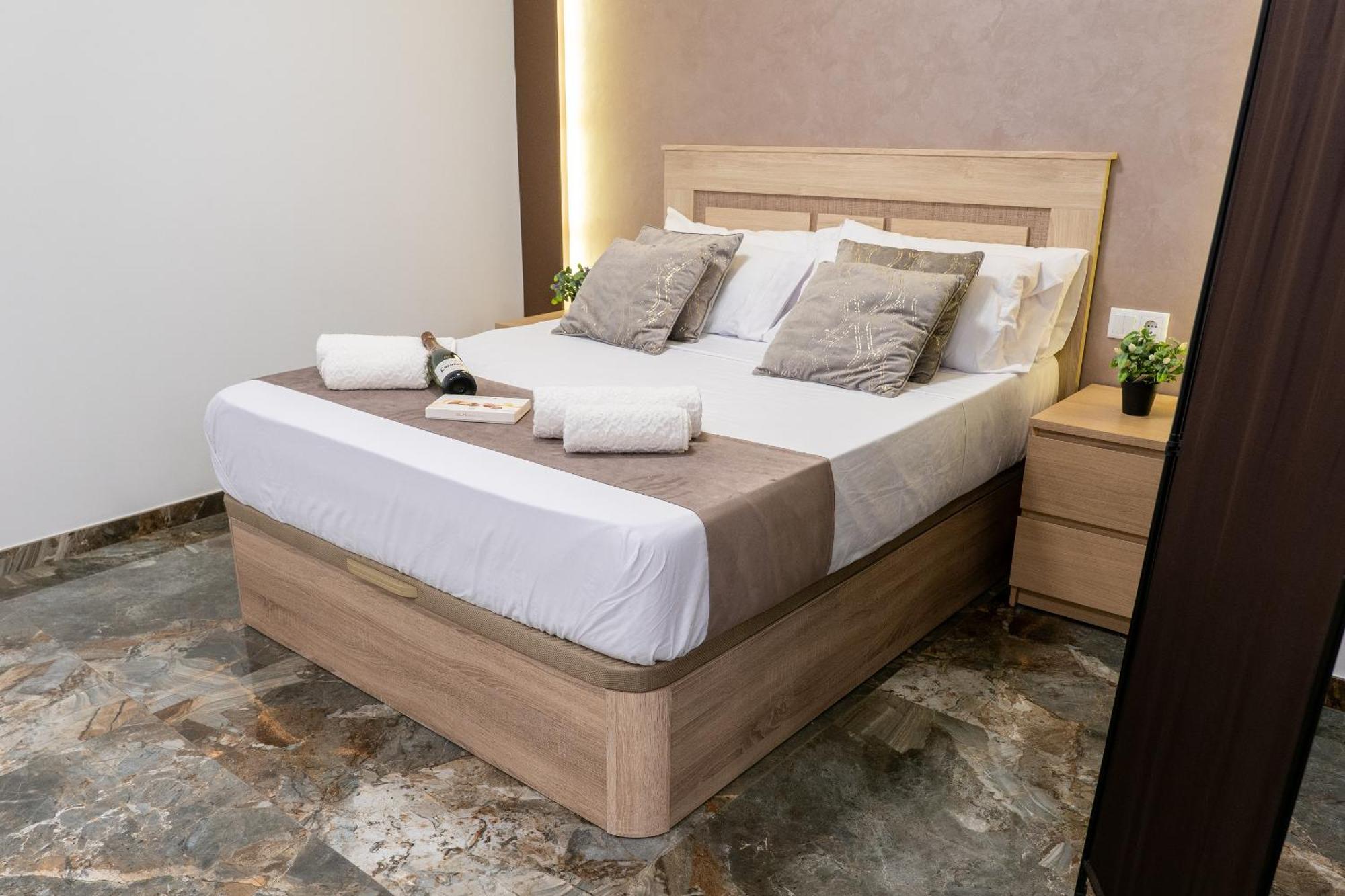 Turistico Lux Center * Valence
